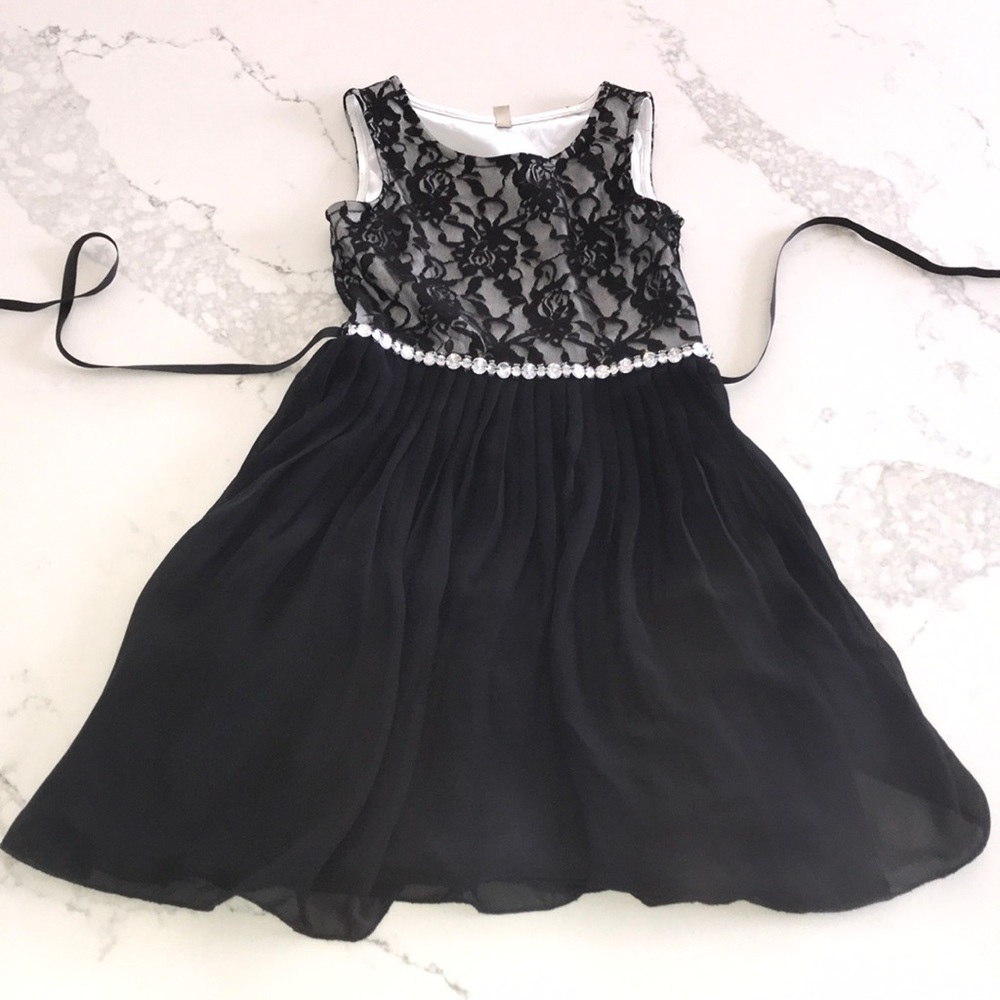 Girls dress